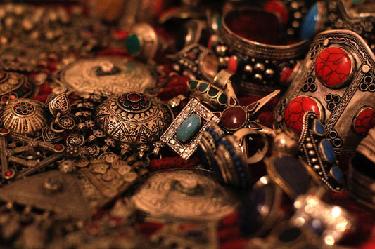 Explore the Rich World of Jewellery Materials - Shanakht