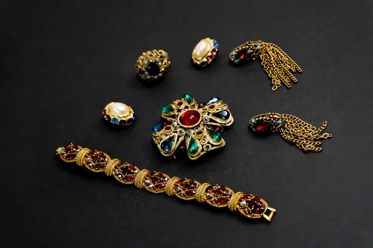 The Intersection of Art and Jewellery: Unique Collaborations - Shanakht